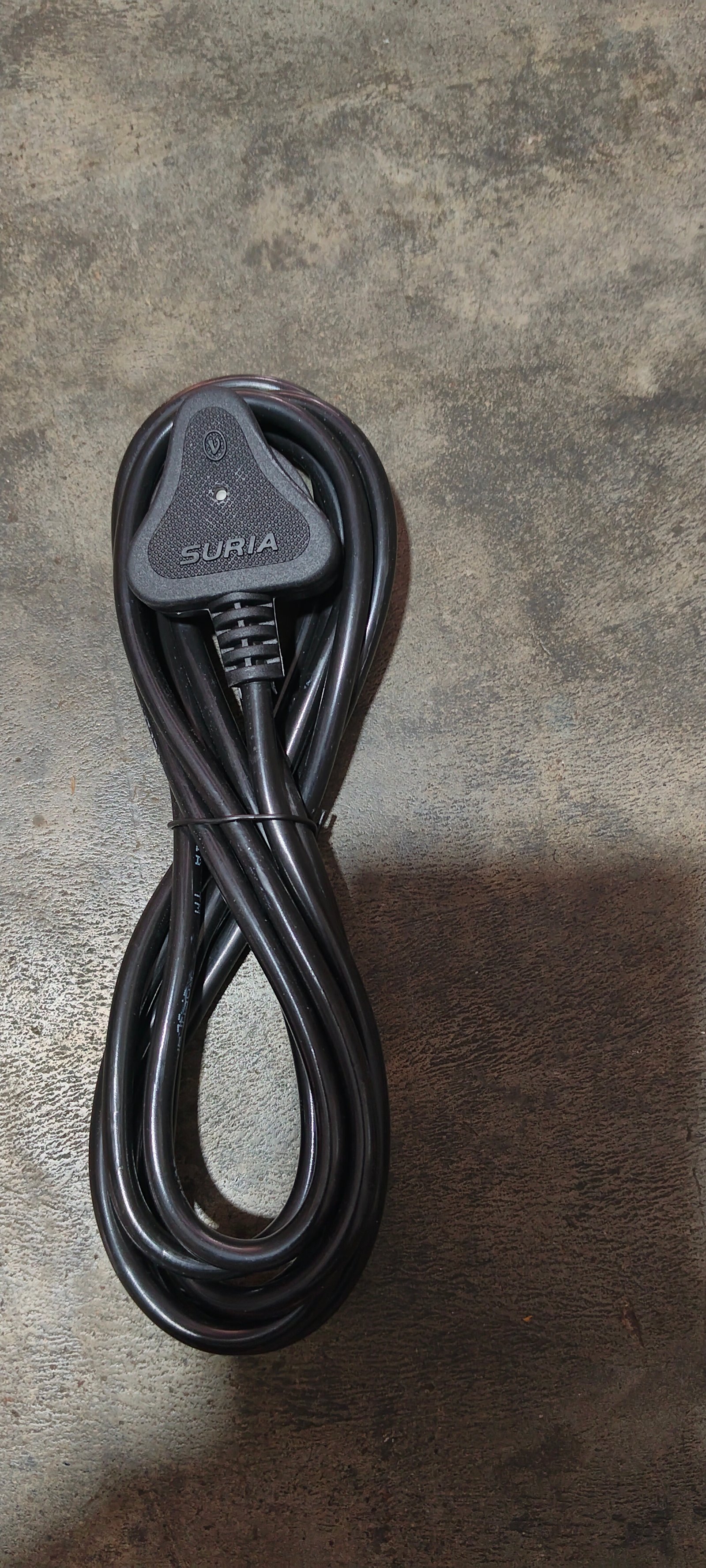 3 pin black wire