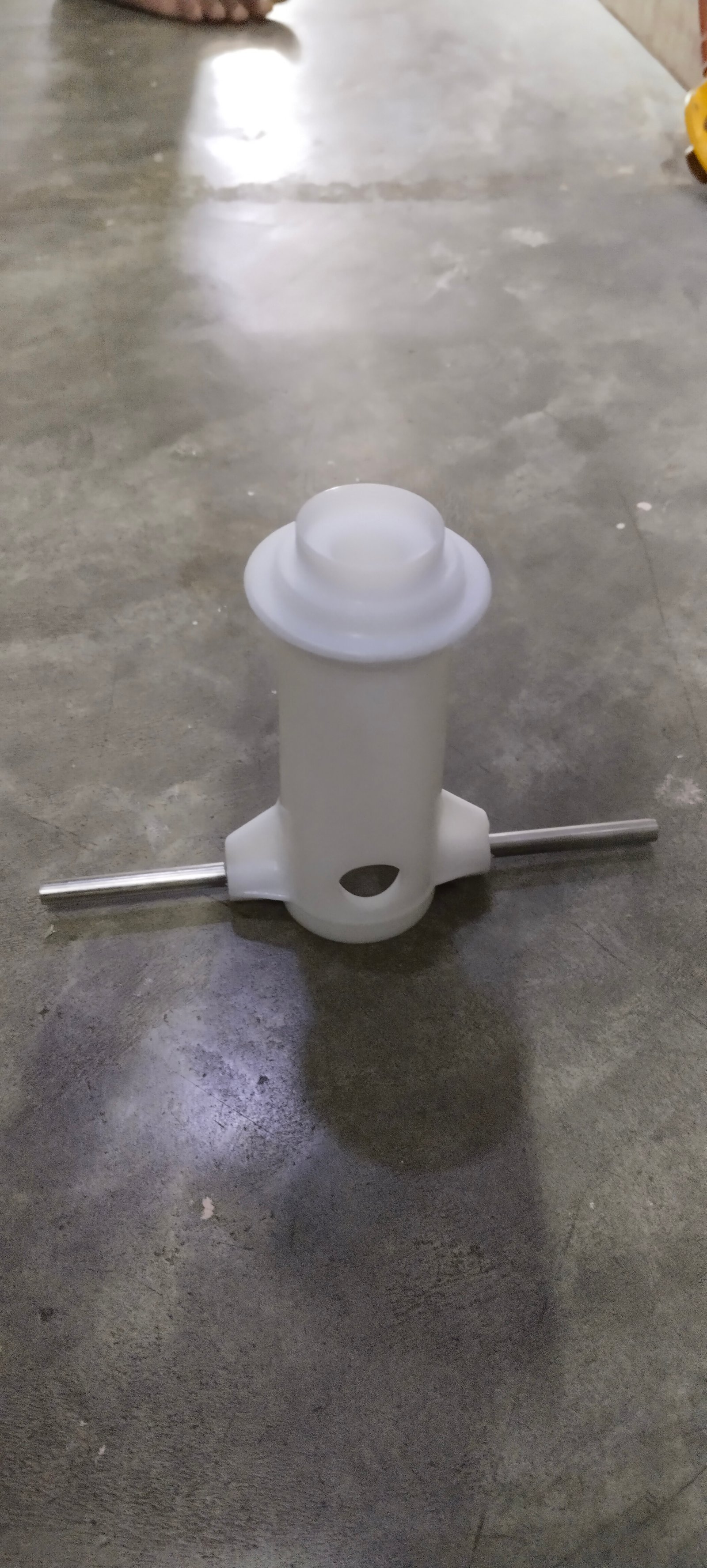 Butterfly bloom grinder holder